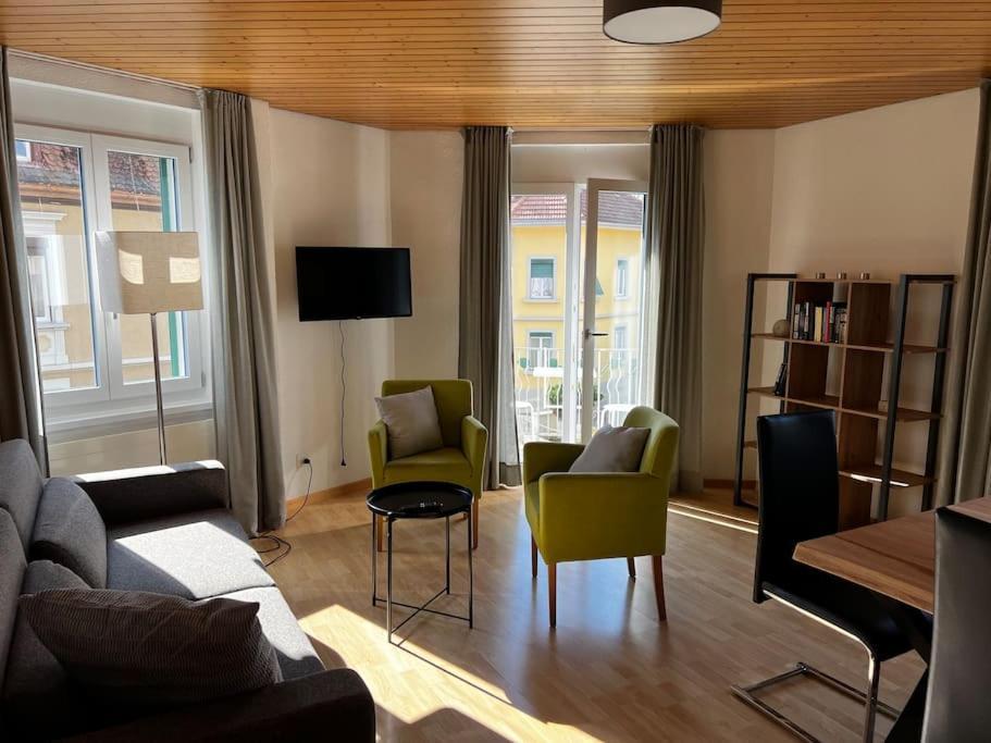 Charmante Und Zentrale Wohnung Am Weiherpark อาร์บอน ภายนอก รูปภาพ